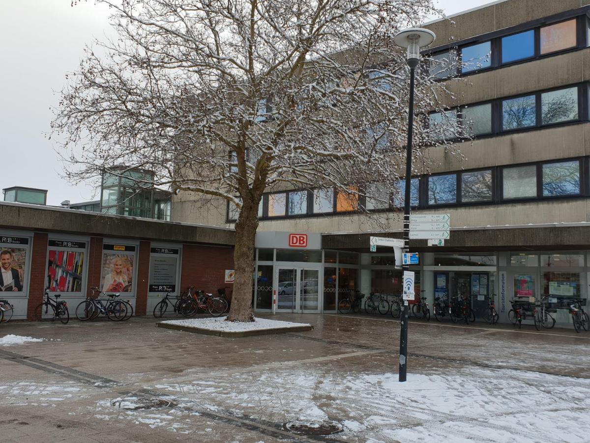 Ferienwohnung Julia Emden Bagian luar foto